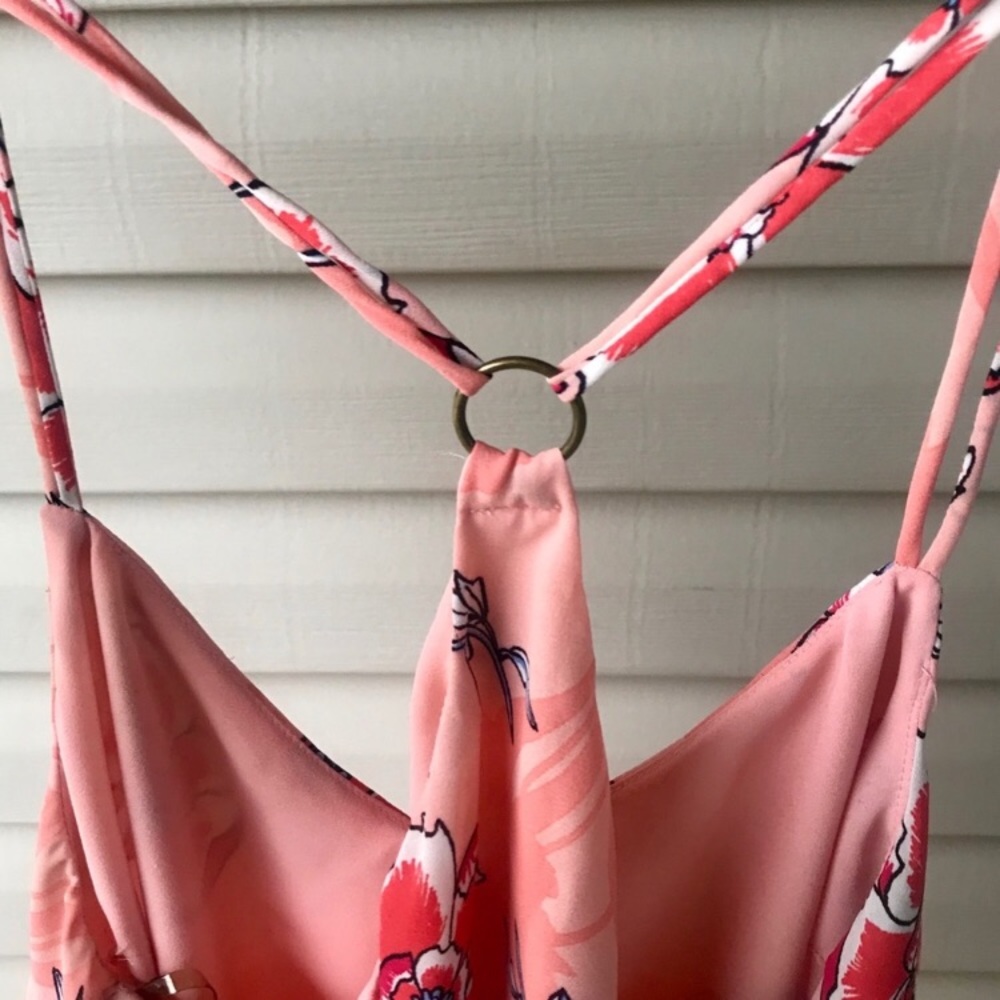 ๐ Charlotte Russe Floral Tank top - Picture 6 of 8